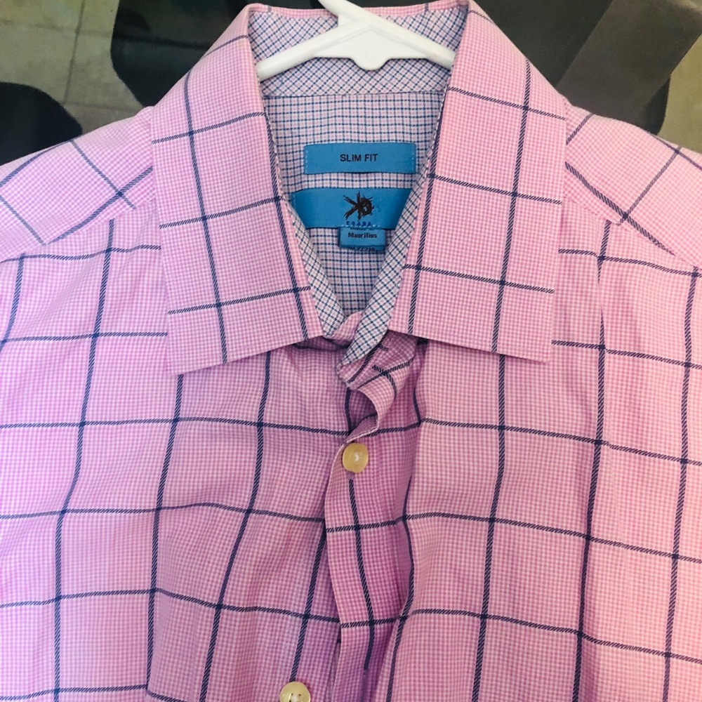 Slim fit dress shirt